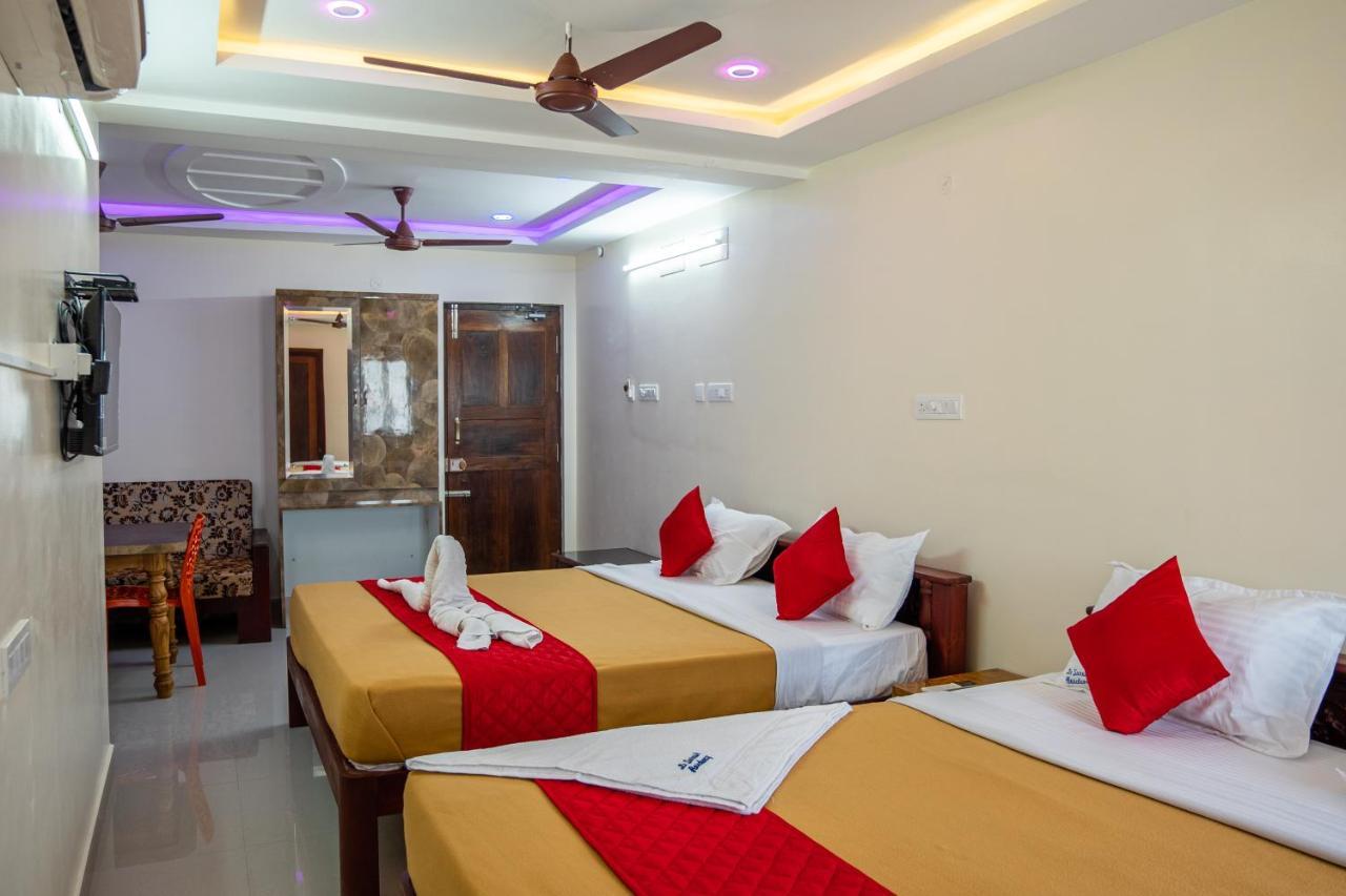 Le Suresh Guest House Пондичерри Экстерьер фото
